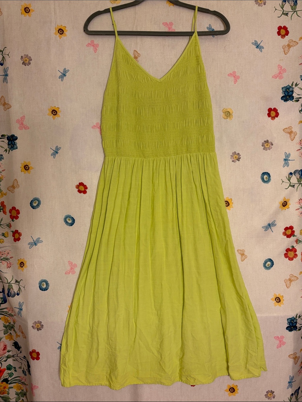 Wild Fable - Neon Lime Green Smocked Midi Dress
Beach, Casual, Flirty, Weekend